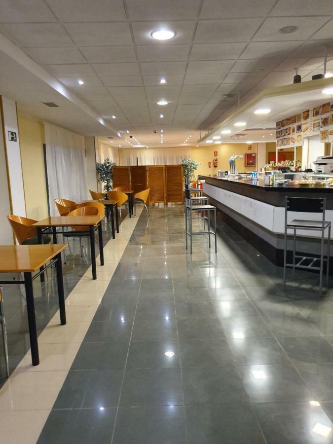Hotel Lisboa Castrillo de la Guareña エクステリア 写真